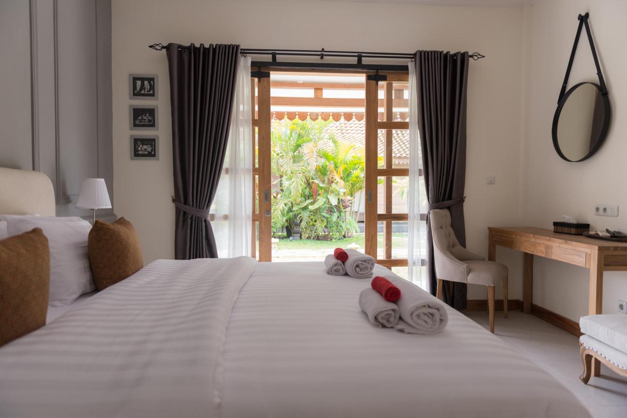 Hotel Blue Garden Yogyakarta Bangunjiwo Exterior foto