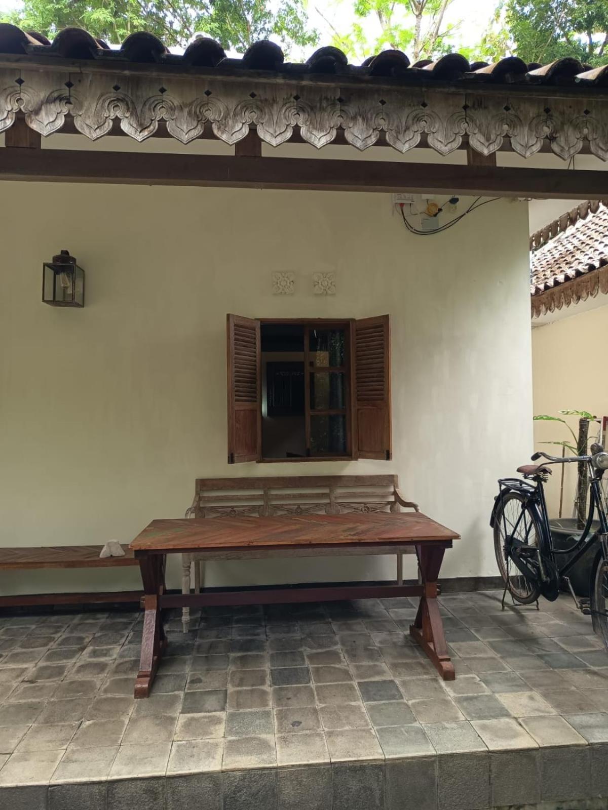 Hotel Blue Garden Yogyakarta Bangunjiwo Exterior foto