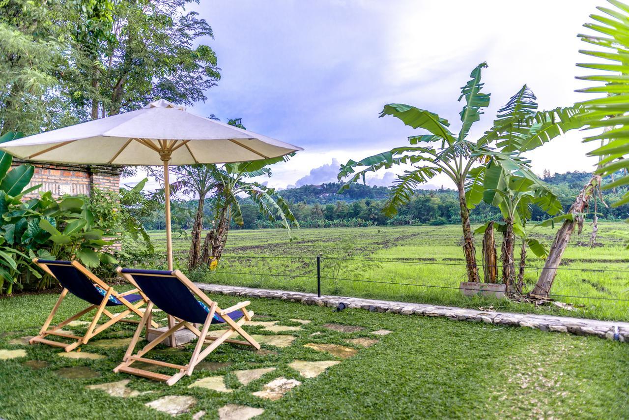 Hotel Blue Garden Yogyakarta Bangunjiwo Exterior foto